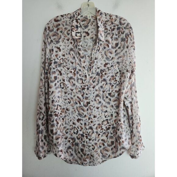 Cloth & Stone Anthropologie Grey Animal Print Button Down Blouse size Large - Picture 2 of 8